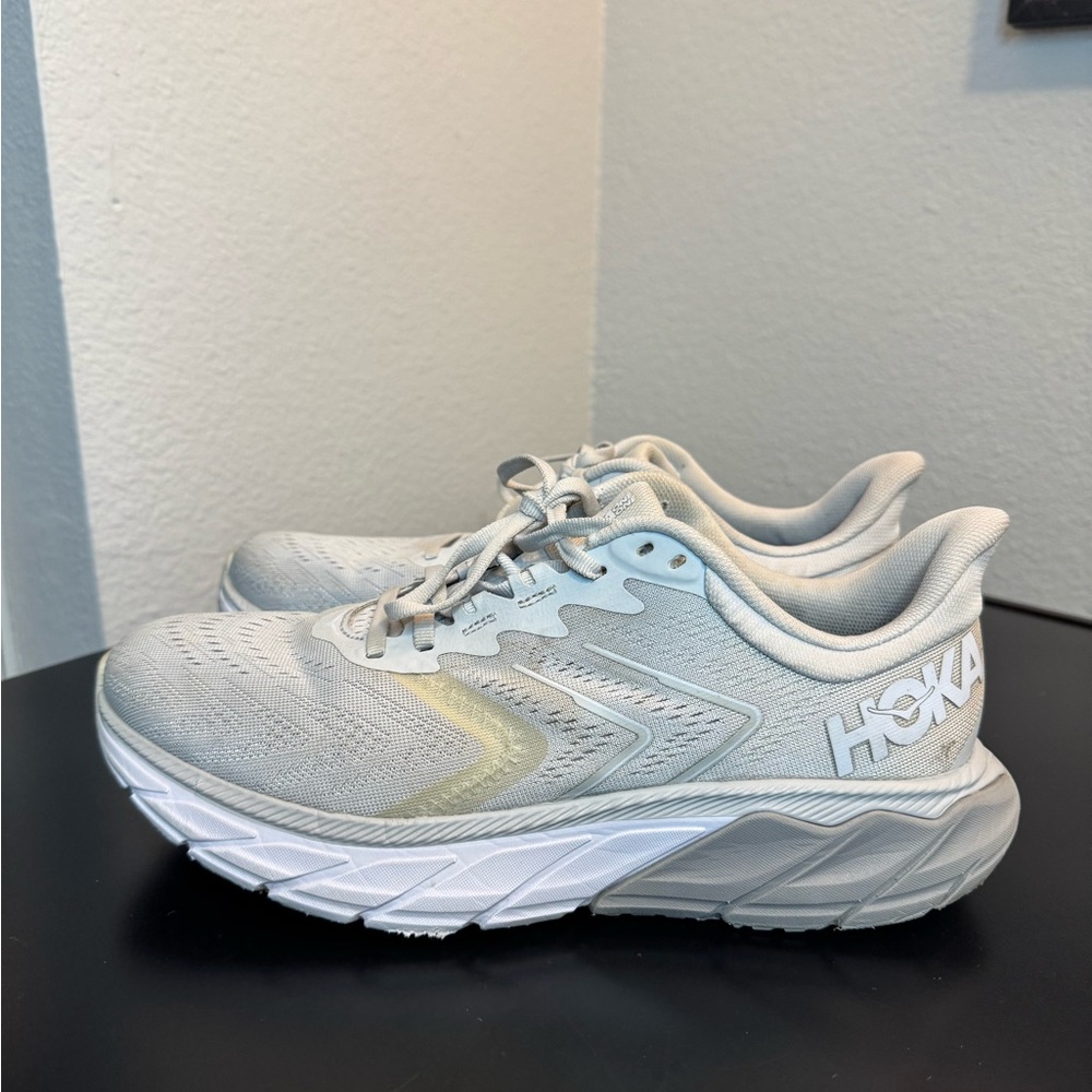 Hoka One One Arahi 5
